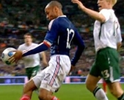 Thierry Henry Handball 2